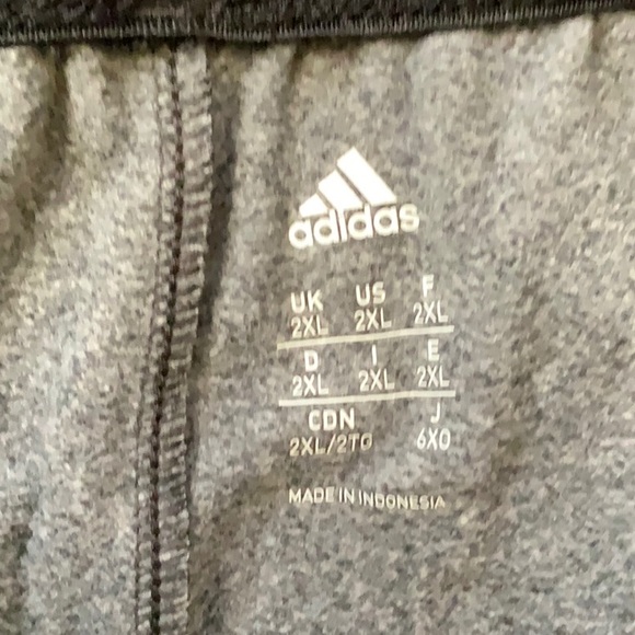 Adias joggers Grey with Black stripe - Picture 2 of 2